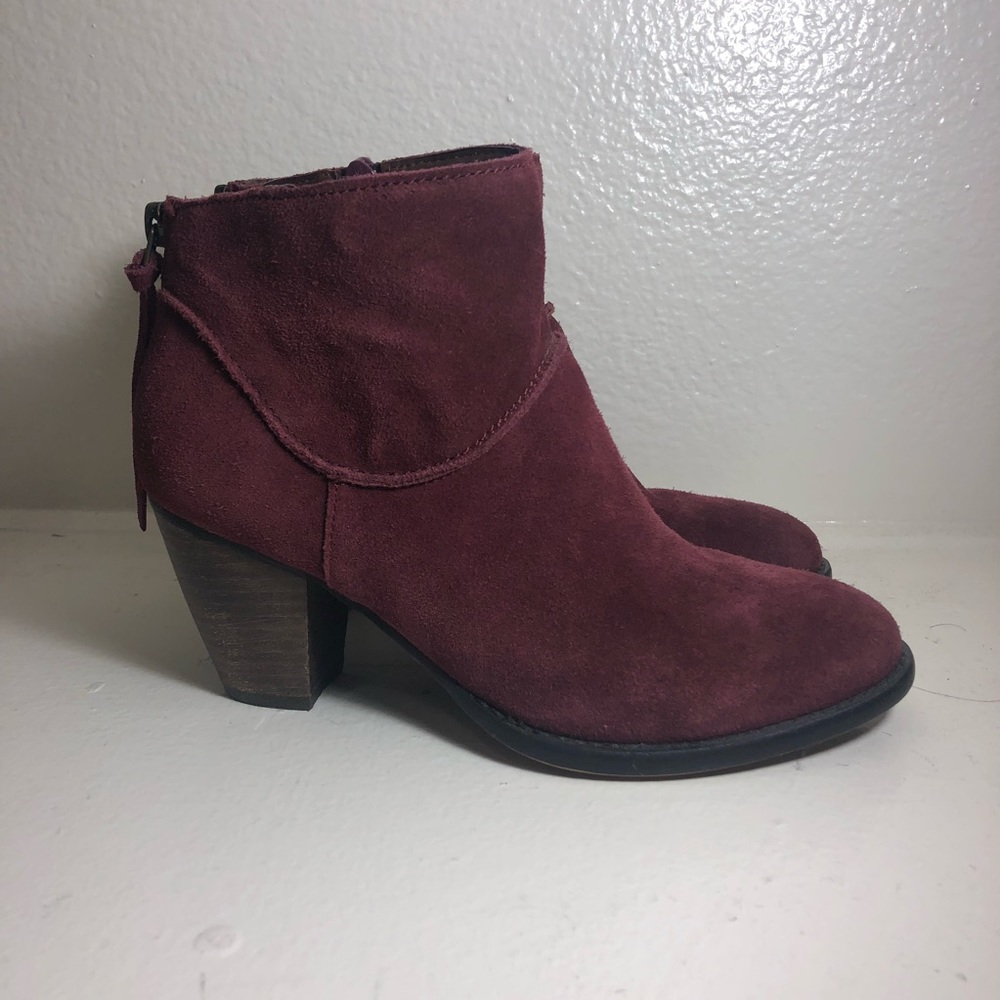 Steve Madden Maroon Booties - Picture 5 of 8